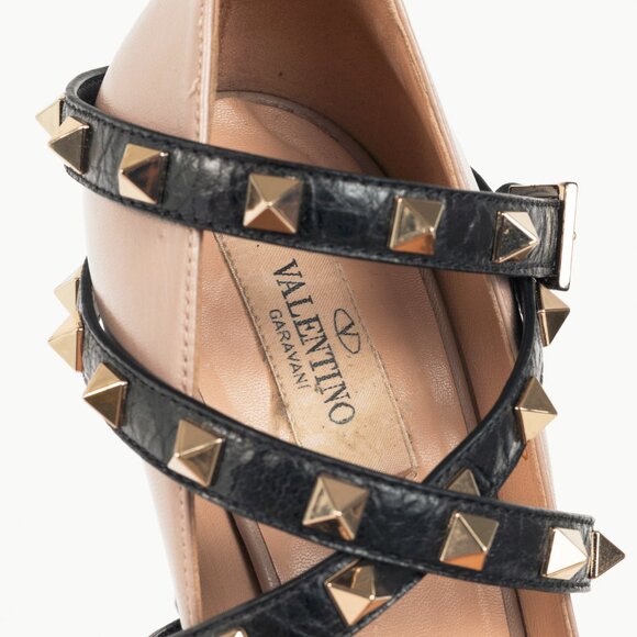 Valentino Garavani Studwrap Poudre & Noir Rockstud Pointed-Toe Pumps - Picture 10 of 12